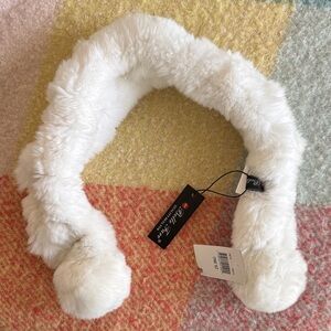 Belle Fare - adjustable neck warmer.